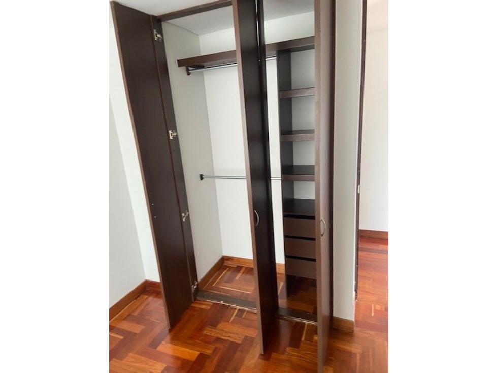 Apartamento en venta en Niza, Bogotá · foto 10 de 24