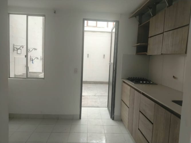 Apartamento en venta en Loma Del Indio, Medellín · foto 5 de 18