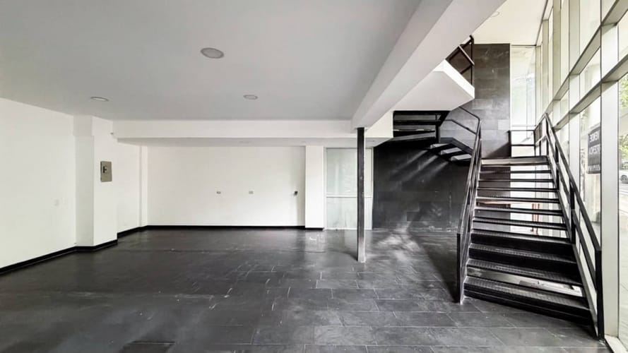 Local en arriendo en Manila, Medellín, 130 m² · foto 3 de 11