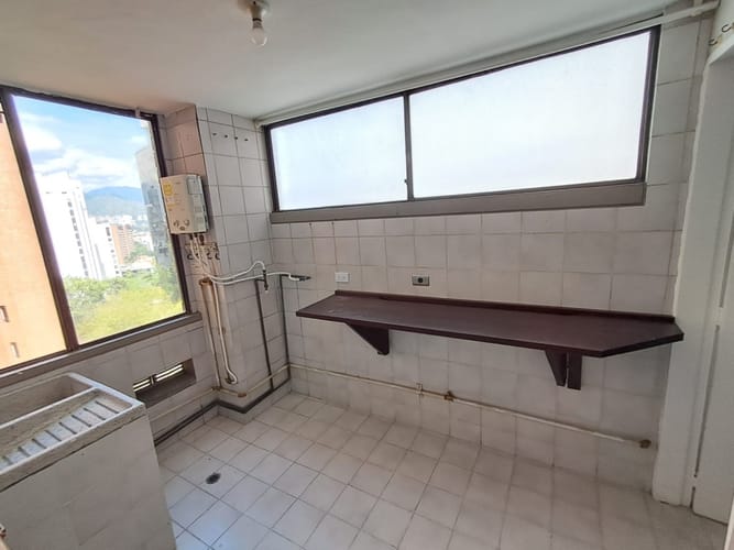 Apartamento de 3 alcobas en arriendo en Patio Bonito, Medellín, 150 m² · foto 5 de 19