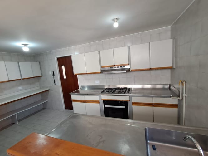 Apartamento de 3 alcobas en arriendo en Patio Bonito, Medellín, 150 m² · foto 11 de 19