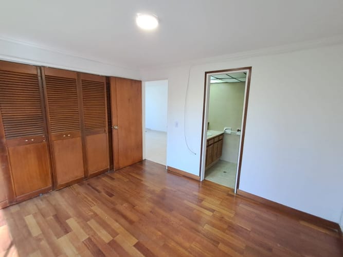 Apartamento de 3 alcobas en arriendo en Patio Bonito, Medellín, 150 m² · foto 17 de 19