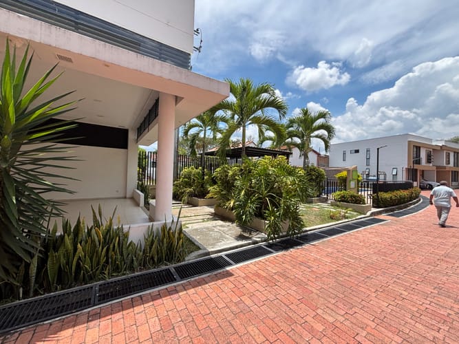 Casa de 3 alcobas en venta en Mirolindo, Ibagué, 176 m² · foto 8 de 11