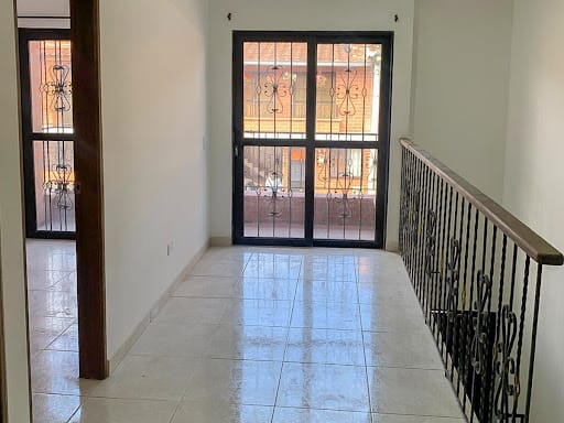Casa de 4 alcobas en venta en Ciudadela, El Carmen de Viboral, 110 m² · foto 2 de 13