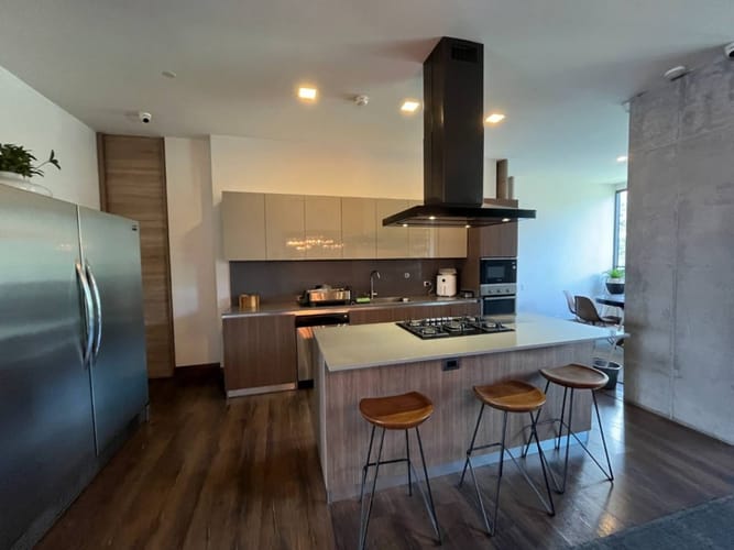 Apartamento de 3 alcobas en venta en El Poblado, Medellín, 295 m² · foto 7 de 14