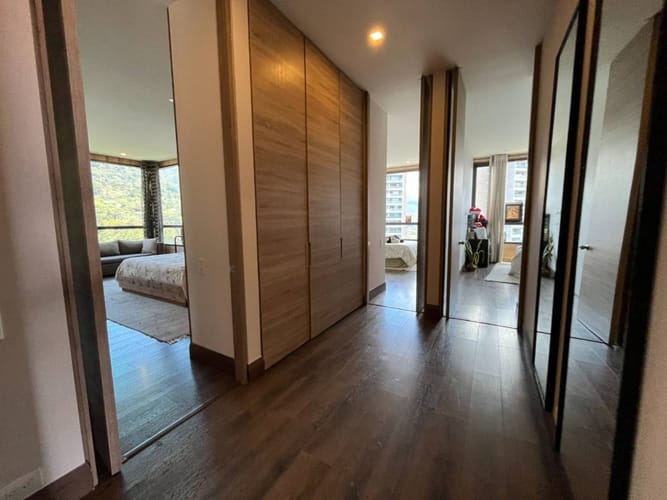 Apartamento de 3 alcobas en venta en El Poblado, Medellín, 295 m² · foto 10 de 14
