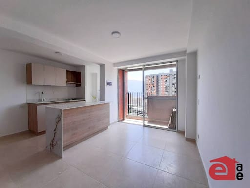 Apartamento de 3 alcobas en venta en Los Gomez, Itagüí, 58 m² · foto 2 de 16