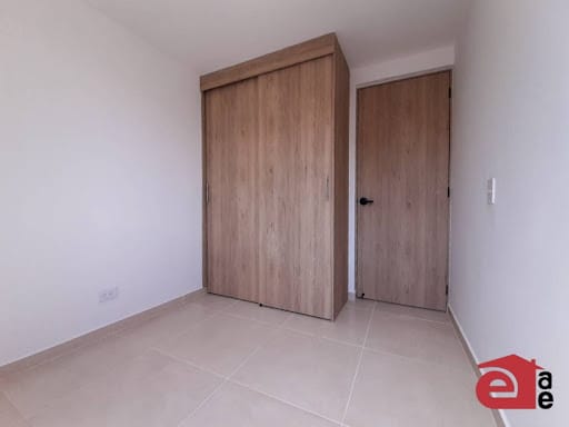 Apartamento de 3 alcobas en venta en Los Gomez, Itagüí, 58 m² · foto 7 de 16