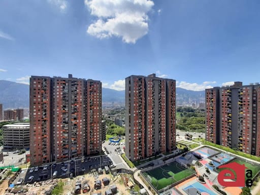 Apartamento de 3 alcobas en venta en Los Gomez, Itagüí, 58 m² · foto 16 de 16