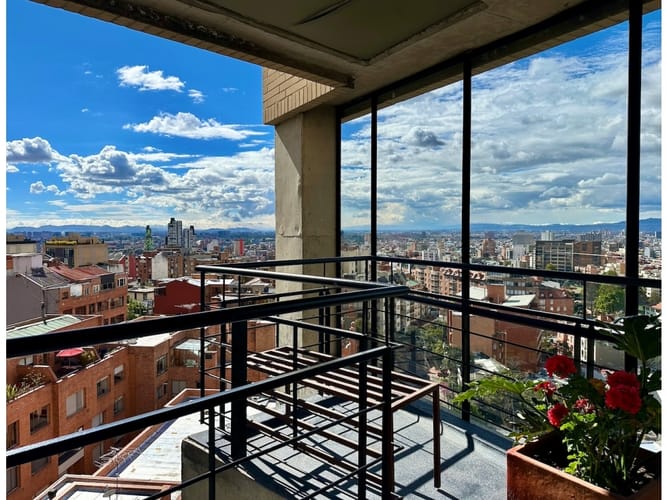 Apartaestudio en venta en Chapinero Alto, Bogotá, 52 m² · foto 19 de 21