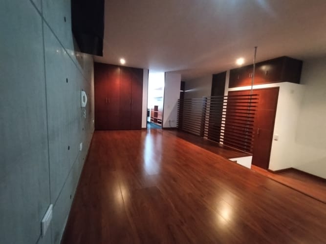 Apartamento de 1 alcoba en venta en Chicó Navarra, Bogotá, 67 m² · foto 7 de 24