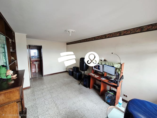 Apartamento de 4 alcobas en venta en La Candelaria, Medellín, 200 m² · foto 9 de 24
