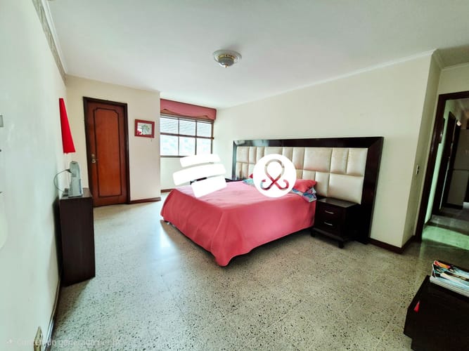 Apartamento de 4 alcobas en venta en La Candelaria, Medellín, 200 m² · foto 15 de 24