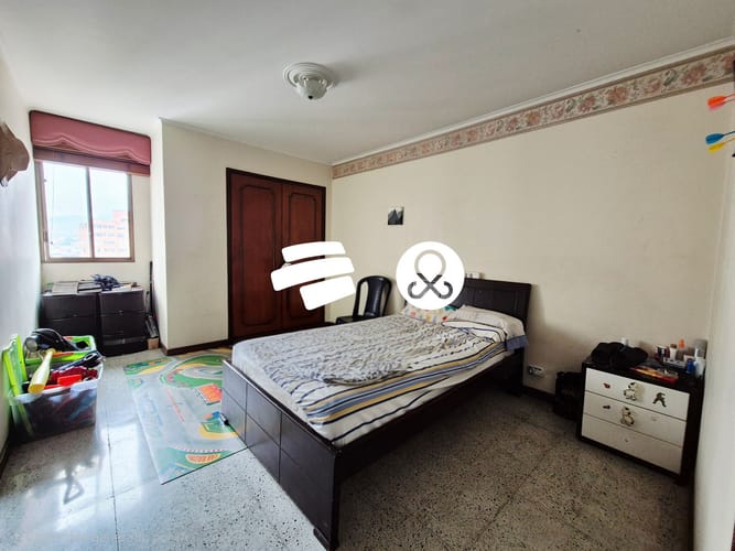 Apartamento de 4 alcobas en venta en La Candelaria, Medellín, 200 m² · foto 20 de 24