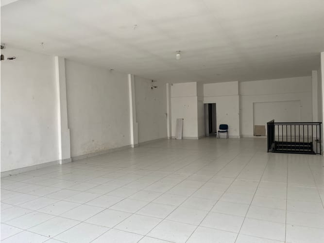 Local en venta en Bazurto, Cartagena, 450 m² · foto 3 de 13
