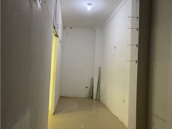 Local en venta en Bazurto, Cartagena, 450 m² · foto 7 de 13