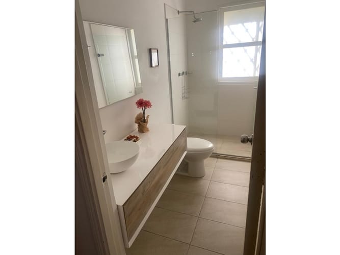 Casa de 5 alcobas en venta en Laureles, Medellín, 382 m² · foto 4 de 23
