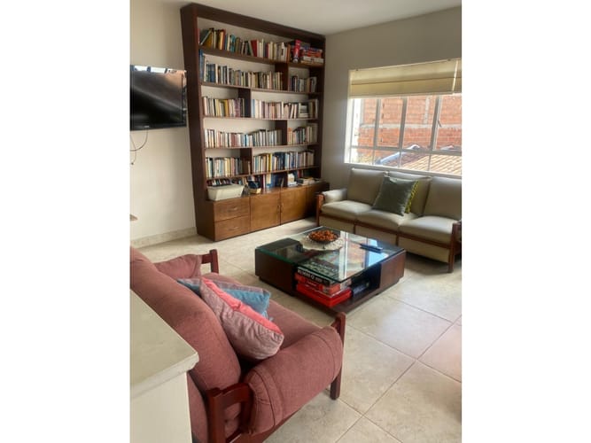 Casa de 5 alcobas en venta en Laureles, Medellín, 382 m² · foto 5 de 23
