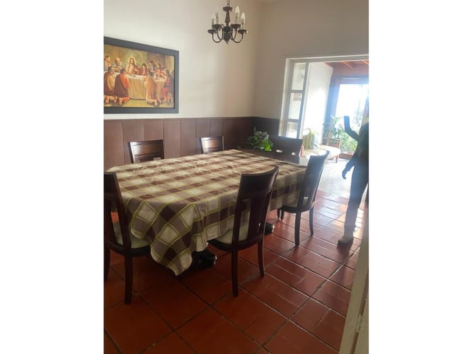 Casa de 5 alcobas en venta en Laureles, Medellín, 382 m² · foto 7 de 23