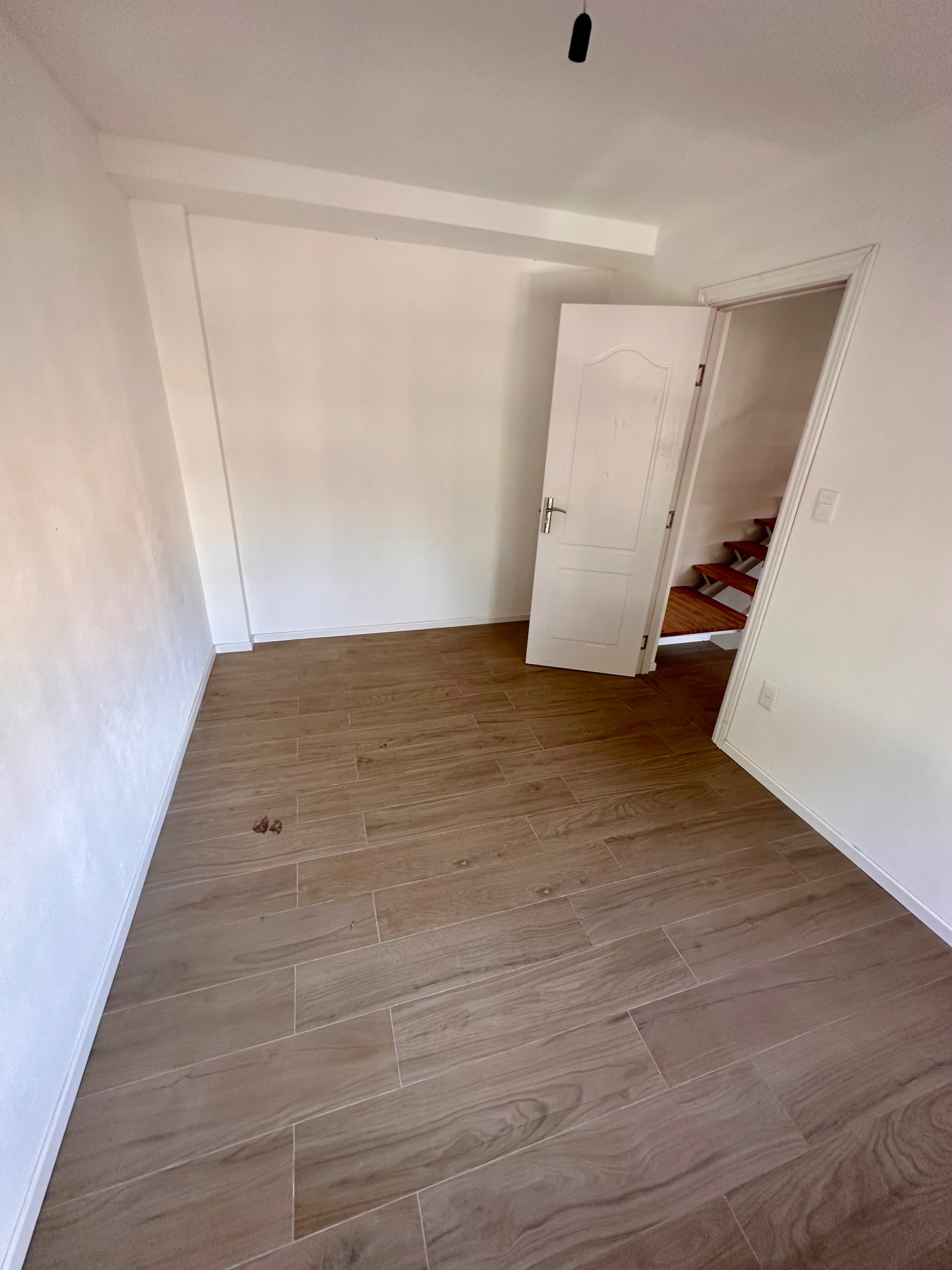 Alquilo hermosa casa de 2 dormitorios, garage y terraza con parrillero en el Prado, próximo a Bulevar Artigas y Suárez. · Foto 12