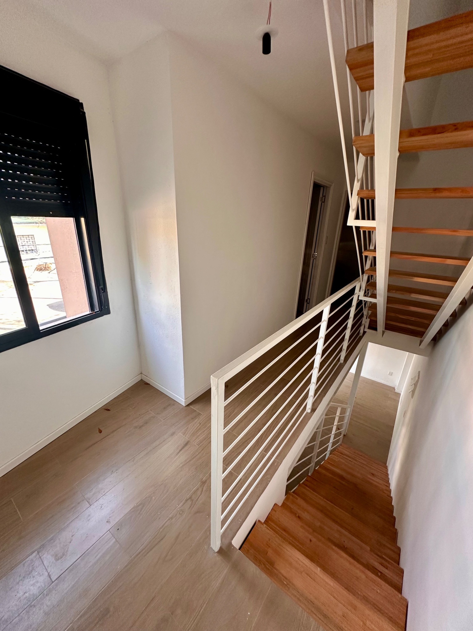Alquilo hermosa casa de 2 dormitorios, garage y terraza con parrillero en el Prado, próximo a Bulevar Artigas y Suárez. · Foto 10