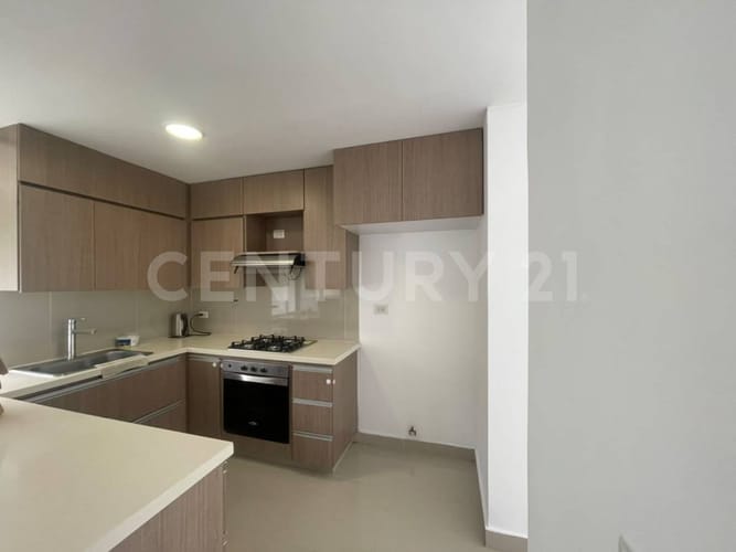 Apartamento de 3 alcobas en arriendo en Loma Benedictinos, Envigado, 120 m² · foto 2 de 20