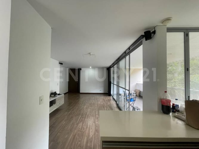 Apartamento de 3 alcobas en arriendo en Loma Benedictinos, Envigado, 120 m² · foto 3 de 20