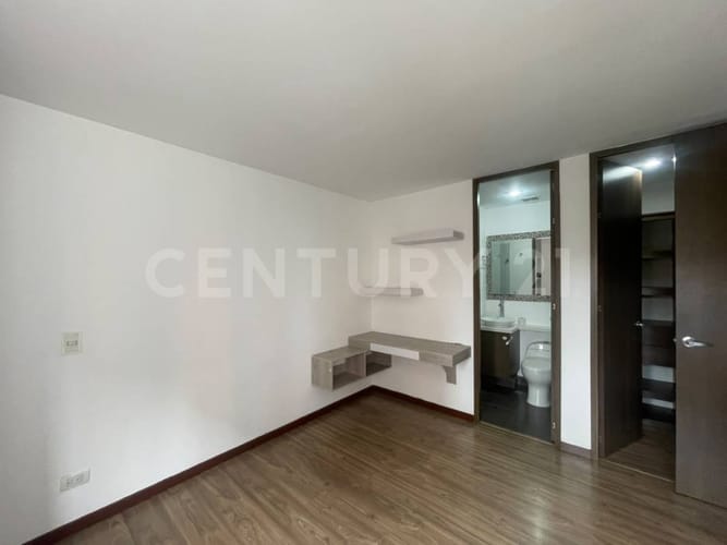 Apartamento de 3 alcobas en arriendo en Loma Benedictinos, Envigado, 120 m² · foto 7 de 20