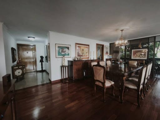 Apartamento de 4 alcobas en venta en Patio Bonito, Medellín, 212 m² · foto 2 de 14