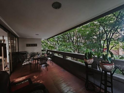 Apartamento de 4 alcobas en venta en Patio Bonito, Medellín, 212 m² · foto 4 de 14