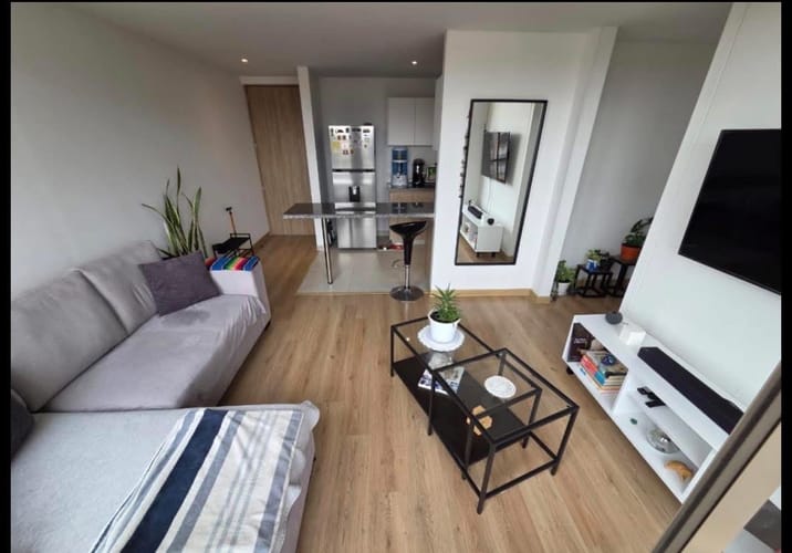 Apartamento de 3 alcobas en venta en Prado Veraniego, Bogotá, 84 m² · foto 2 de 17