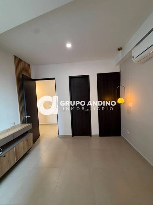 Apartamento de 2 alcobas en venta en Cabecera Del Llano, Bucaramanga, 97 m² · foto 13 de 24