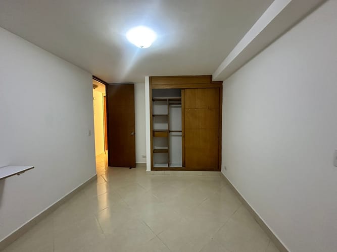 Apartamento de 3 alcobas en venta en La Floresta, Medellín, 64 m² · foto 6 de 12