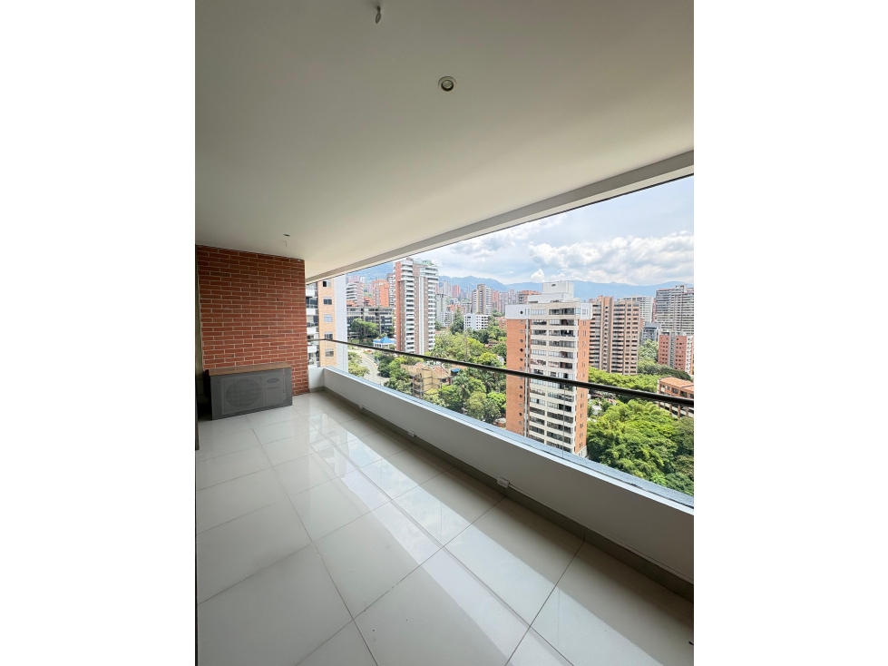 Apartamento en Arriendo en El Poblado, Medellín