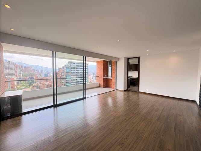 Apartamento de 3 alcobas en arriendo en La Florida, Medellín, 137 m² · foto 5 de 19