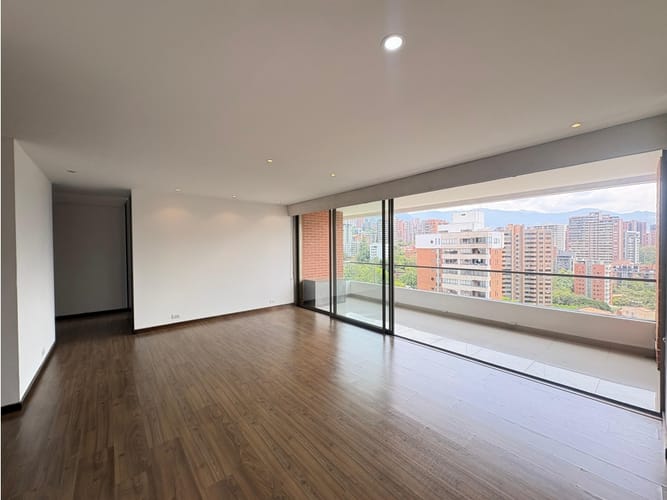 Apartamento de 3 alcobas en arriendo en La Florida, Medellín, 137 m² · foto 8 de 19