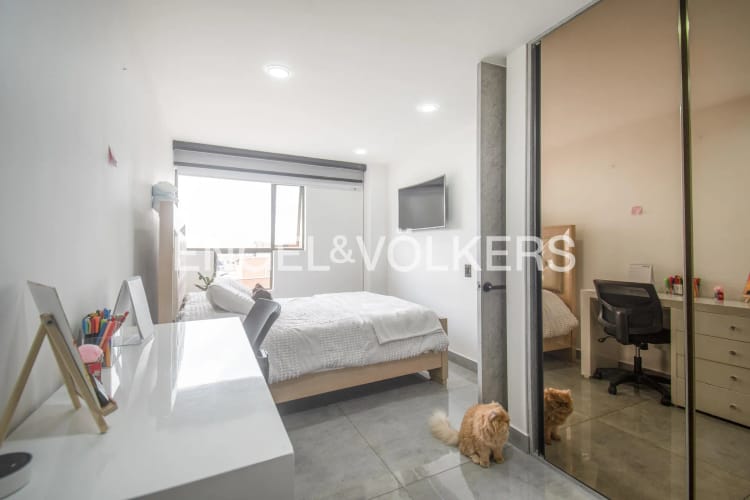 Apartamento de 5 alcobas en venta en La Calleja, Bogotá, 240 m² · foto 18 de 22
