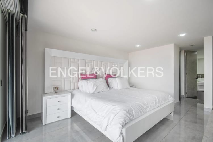 Apartamento de 5 alcobas en venta en La Calleja, Bogotá, 240 m² · foto 13 de 22