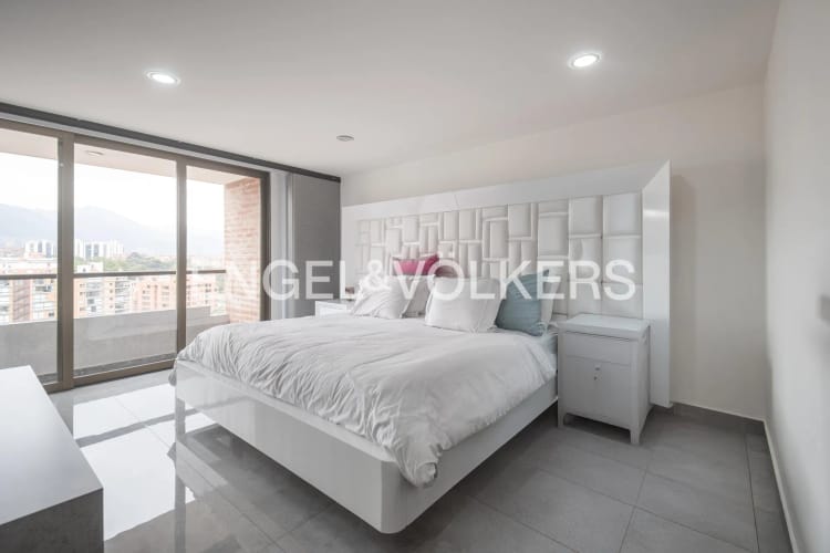 Apartamento de 5 alcobas en venta en La Calleja, Bogotá, 240 m² · foto 12 de 22