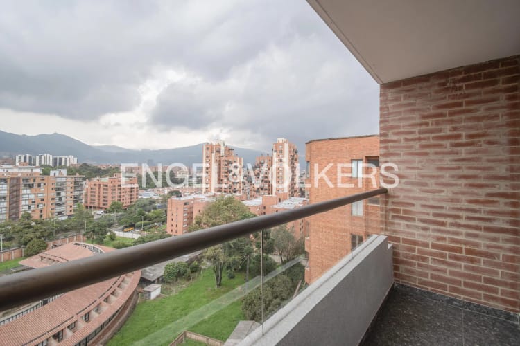 Apartamento de 5 alcobas en venta en La Calleja, Bogotá, 240 m² · foto 9 de 22