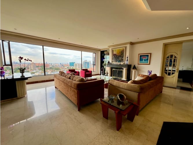 Apartamento en venta en Usaquen, Bogotá · foto 2 de 19