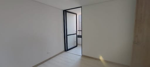 Apartamento de 2 alcobas en arriendo en El Porvenir, Rionegro, 73 m² · foto 4 de 18