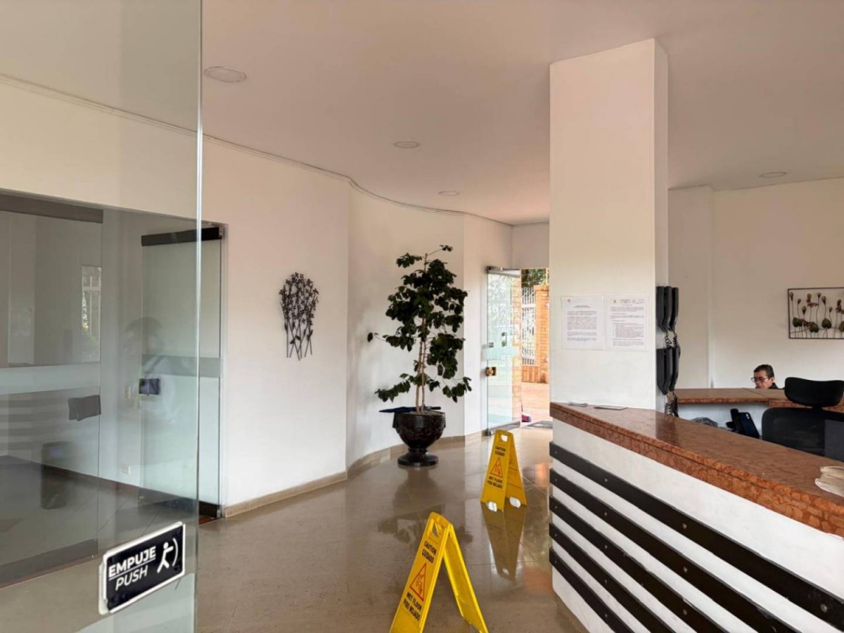 Apartamento en venta en Pontevedra, Bogotá · foto 2 de 24