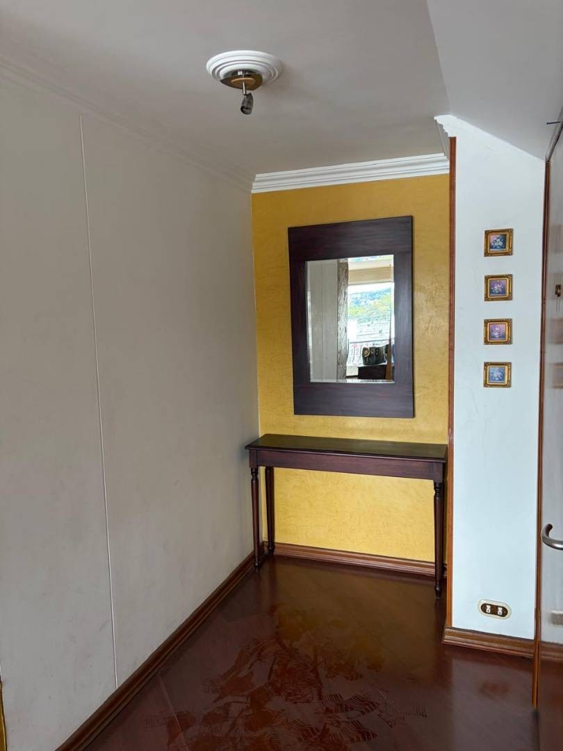 Apartamento en venta en Pontevedra, Bogotá · foto 17 de 24