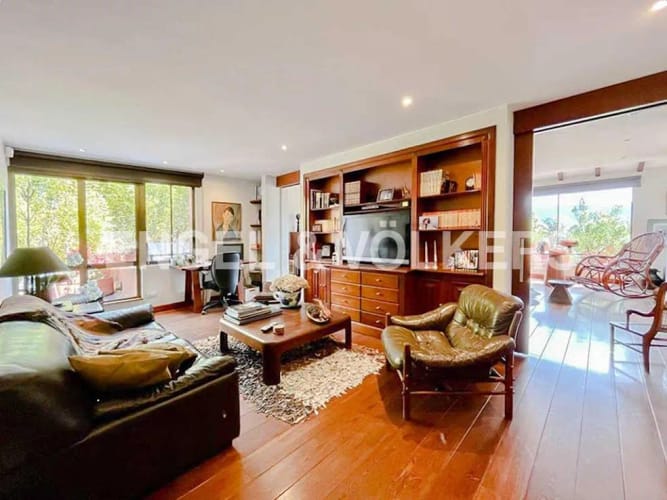 Apartamento de 3 alcobas en venta en Cerros De Niza, Bogotá, 238 m² · foto 8 de 20
