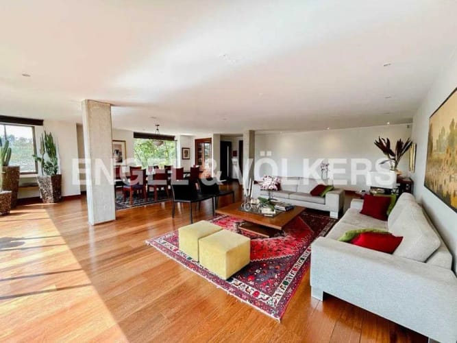 Apartamento de 3 alcobas en venta en Cerros De Niza, Bogotá, 238 m² · foto 2 de 20