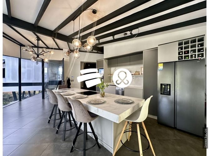 Casa de 4 alcobas en venta en Las Lomitas, Sabaneta, 315 m² · foto 8 de 15