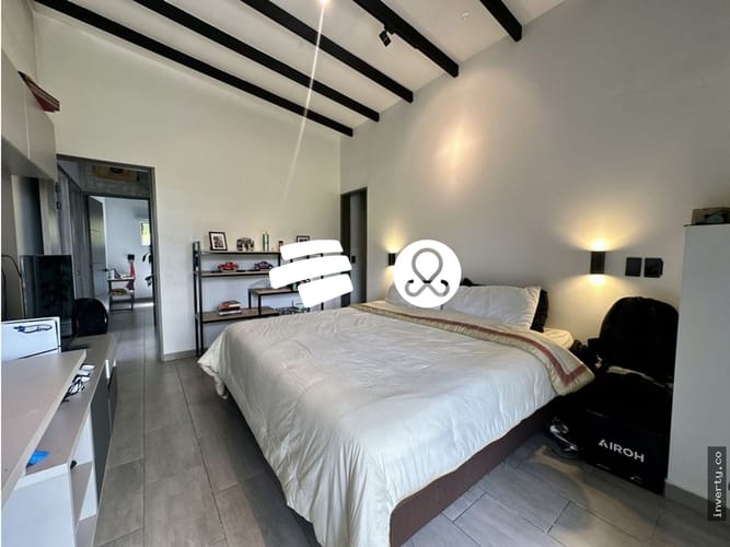 Casa de 4 alcobas en venta en Las Lomitas, Sabaneta, 315 m² · foto 12 de 15