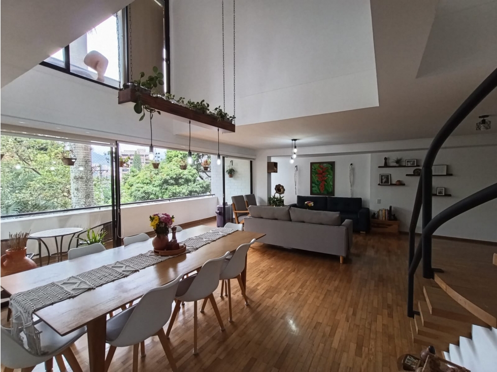 Apartamento en venta en La Aguacatala, Medellín · foto 2 de 23