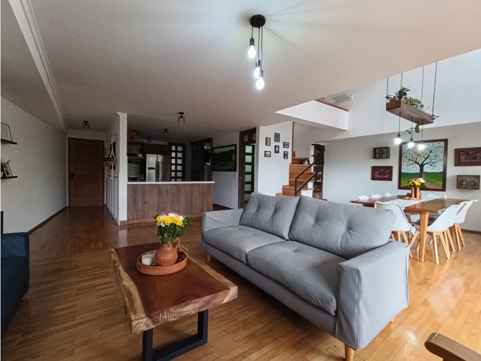 Apartamento en venta en La Aguacatala, Medellín · foto 7 de 23
